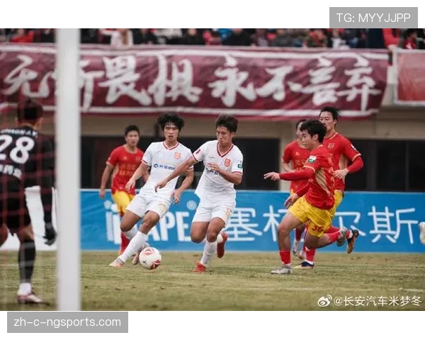 重庆铜梁龙四年完成四级跳 山城足球血脉因冲超成功重燃