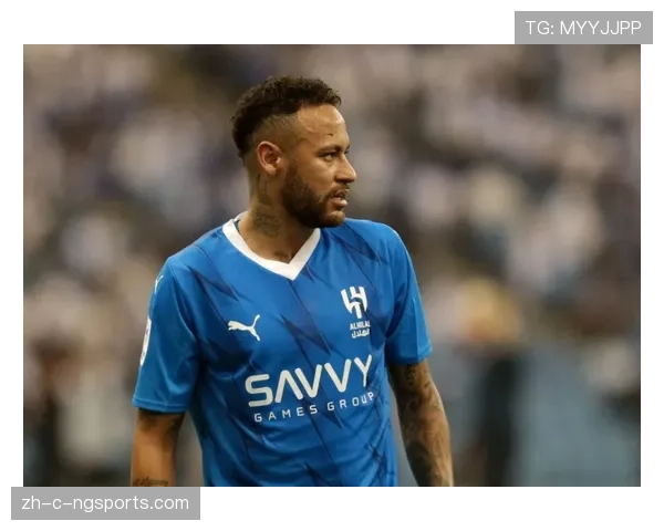 弗鲁米嫩塞队长蒂亚戈·席尔瓦辟谣离队传闻 称专注球队巴甲赛季