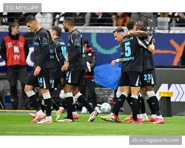 德甲赛季中段格局明朗 欧冠资格争夺日趋激烈